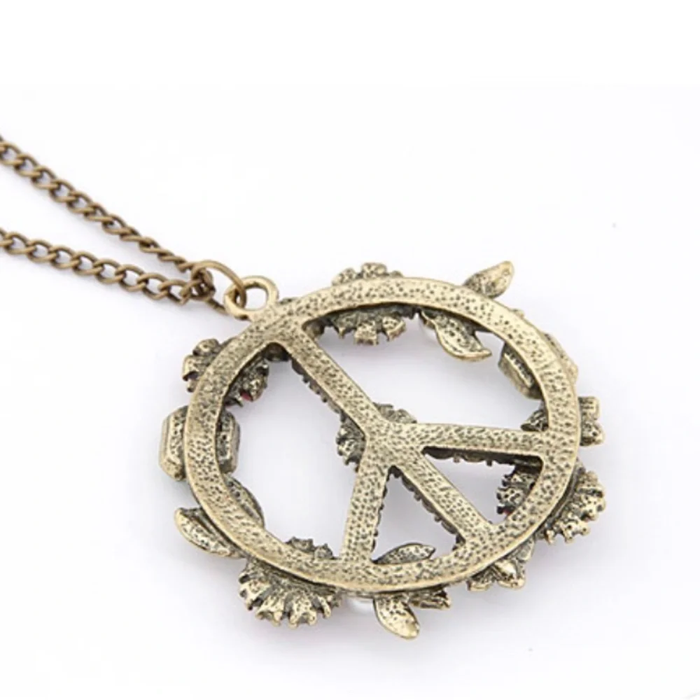 Bundle 3/$21! Beautifully detailed Peace Retro Necklace - Picture 3 of 6